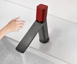 UrbanEdge – gunmetal, mosiężna, jednouchwytowa, kwadratowy design, ciepła i zimna woda