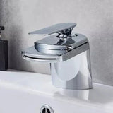 CascadeOne z efektem wodospadu