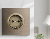 Gniazdo Ścienne Aluminiowe Szczotkowane Brązowe Wielofunkcyjne – Gniazdo Schuko z USB i RJ45 | Montaż Podtynkowy | Nowoczesna Instalacja