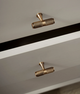 Nurlin Masywny Antyczny Mosiężny Uchwyt do Mebli