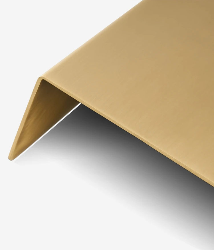 Nurlin Luxe Mosiężny Stojący Wieszak na Ubrania