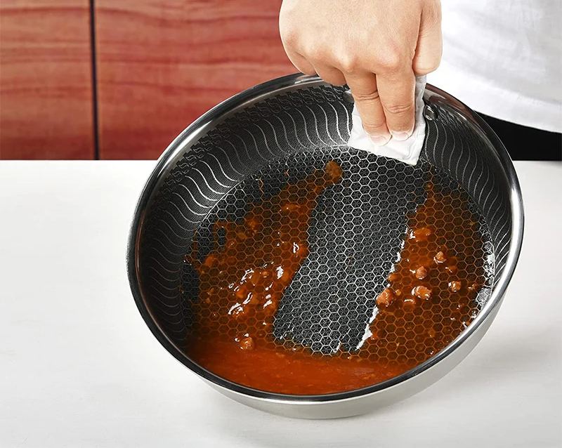 ChefMaster – RVS Antypryskowa Patelnia z Wzorem Plastra Miodu i Szklaną Pokrywą