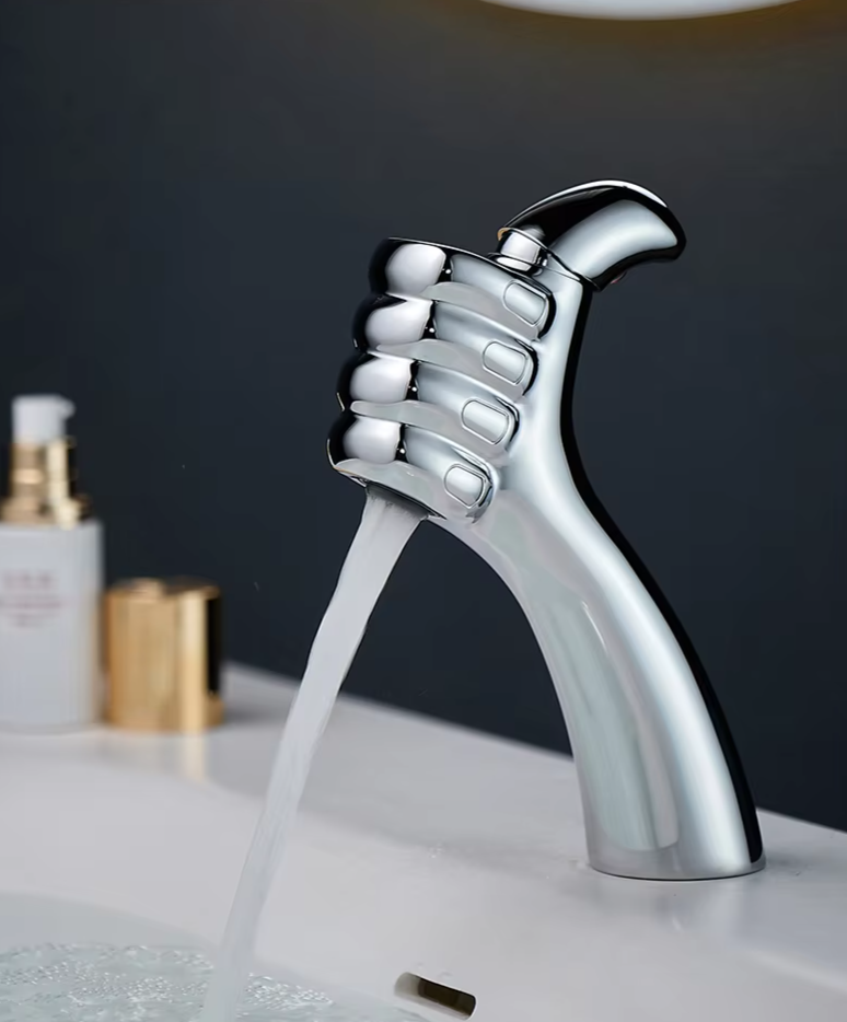 AquaFalls Solo – Zlewozmywakowy Kran Wodospadowy z Litego Mosiądzu