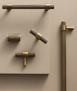 Nurlin Masywny Mosiężny Żłobiony Uchwyt T-Bar