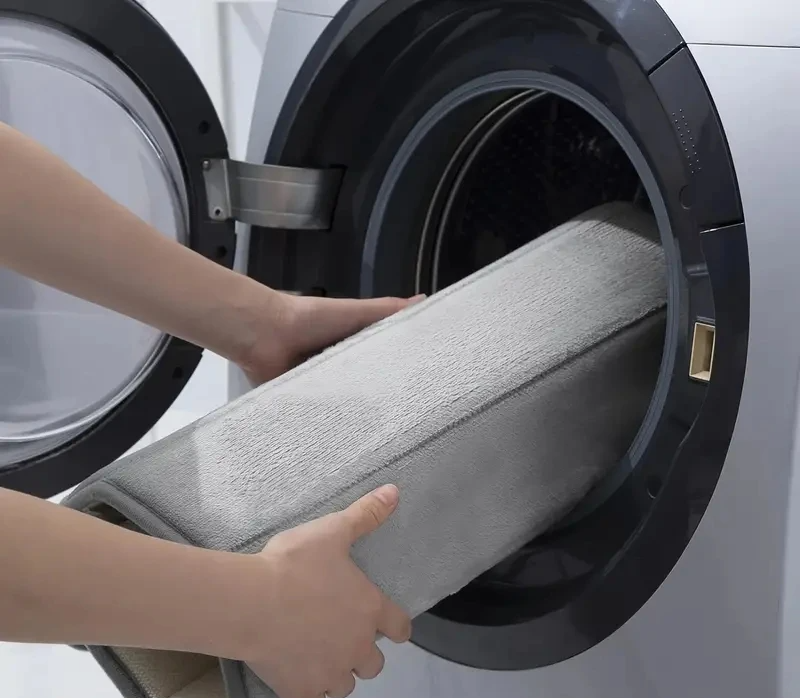 SoftStripe Łazienka Toaletowa Mata pod Umywalkę – Chłonny i Antypoślizgowy Dywanik z Mikrofibry