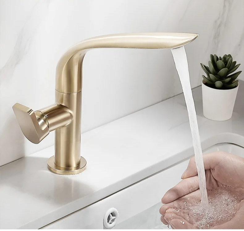 AquaLux Zlewozmywakowa Bateria – Obrotowy Luksusowy Zimno-Ciepły Kran z Obudową z Mosiądzu