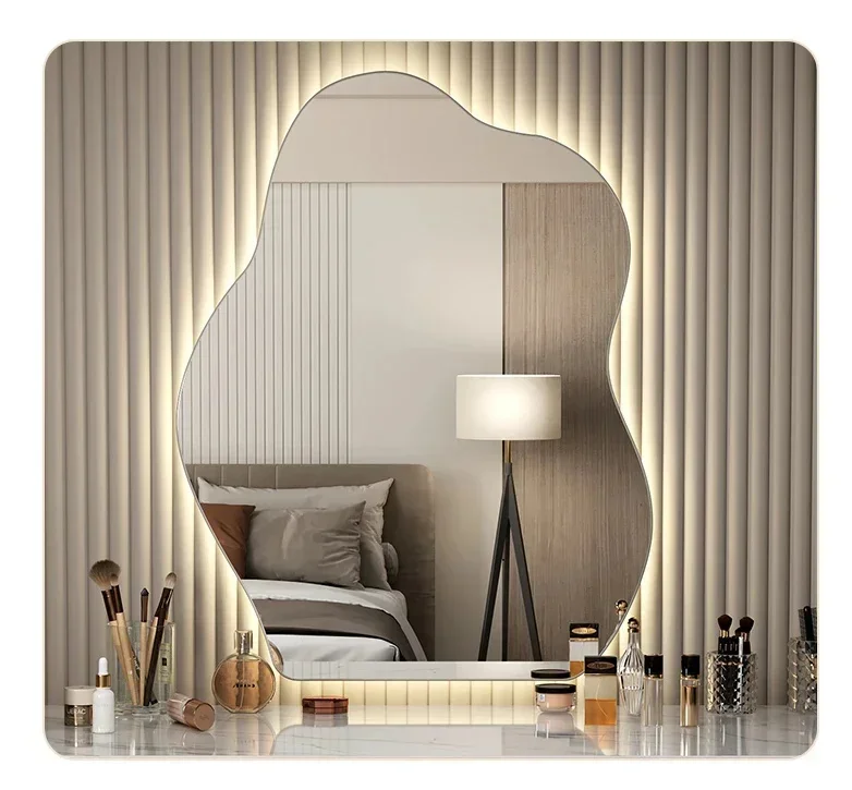 NordiGlow Nieregularne Lustro LED – Skandynawski Design