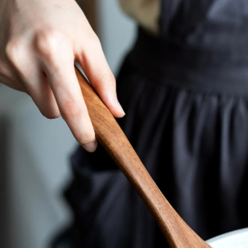 EcoWood – Luksusowy Drewniany Zestaw Akcesoriów Kuchennych z Pojemnikiem do Przechowywania