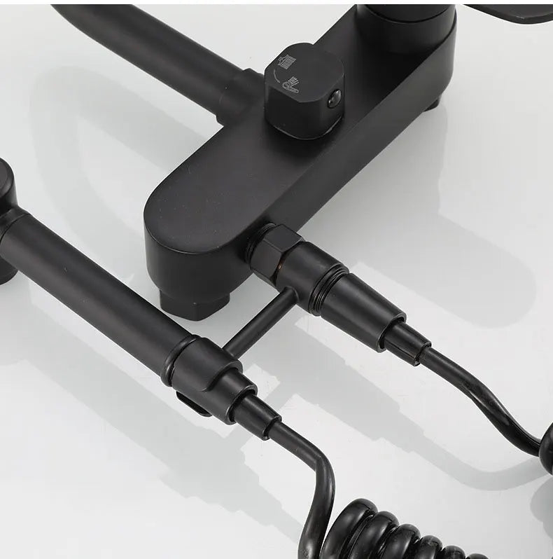 AquaJet Czarny Mosiądz Zawór Ścienny z Boczną Wylewką