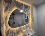 NordiLux Design Lustro Łazienkowe – Inteligentne LED Lustro Ścienne z Nieregularnym Kształtem i Ramą z Aluminium