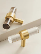 Nowoczesny Mosiężno-Akrylowy Uchwyt Meblowy