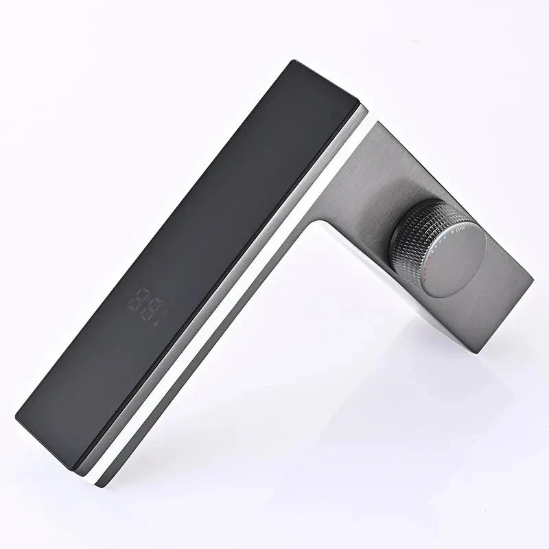 LuxuFlow Cyfrowa LED Bateria Umywalkowa