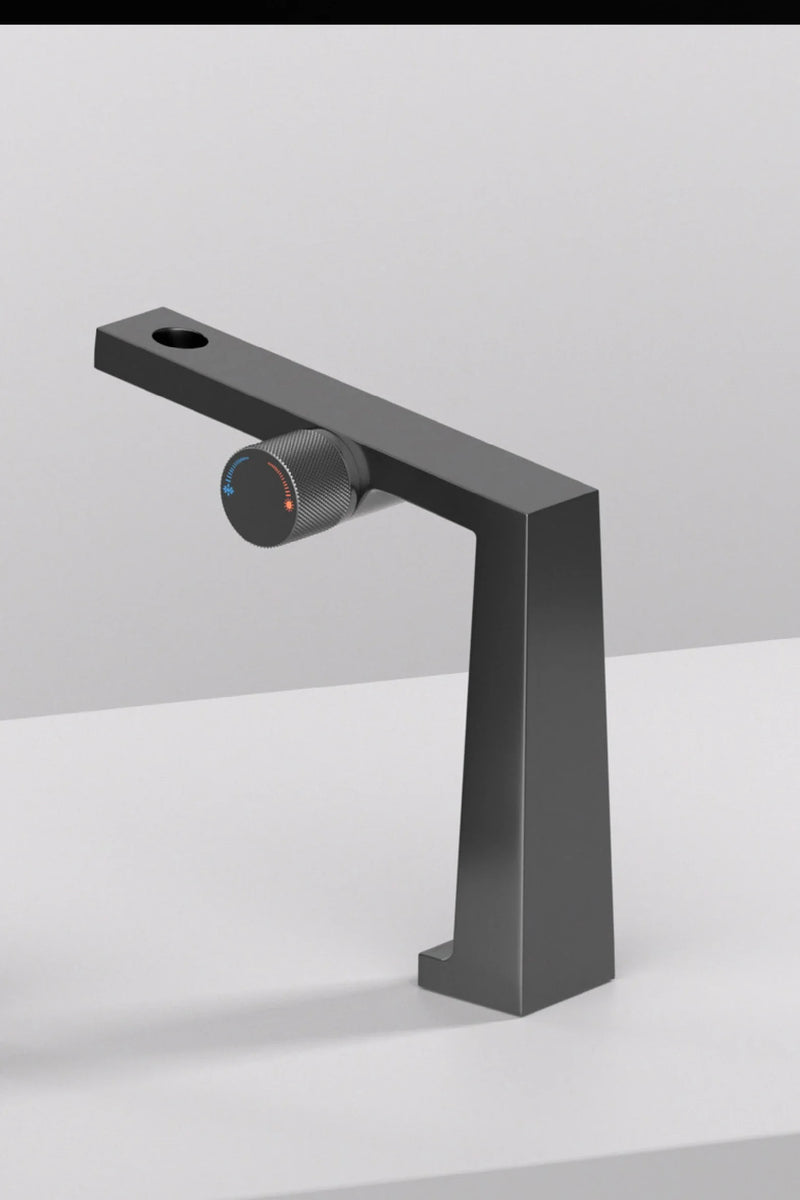 AurumFlow Luxe Różowy Złoty Kran Łazienkowy