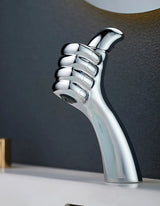 AquaFalls Solo – Zlewozmywakowy Kran Wodospadowy z Litego Mosiądzu