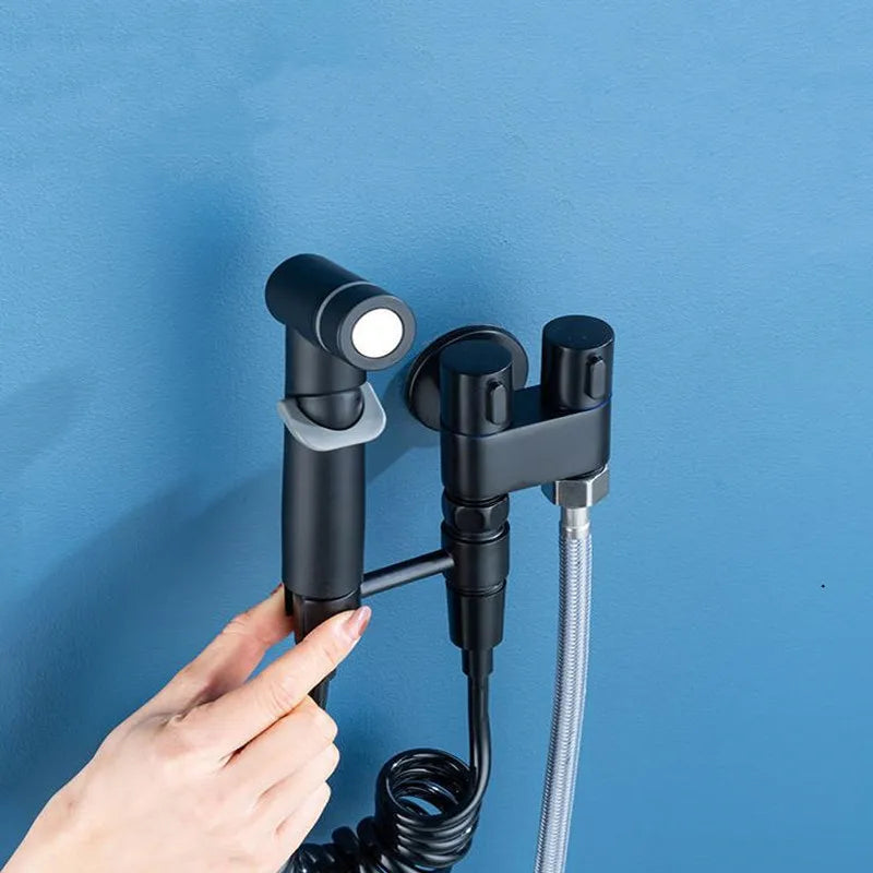 AquaSmart Bidet Companion – Luksusowy Zestaw Higieniczny do Montażu Ściennego