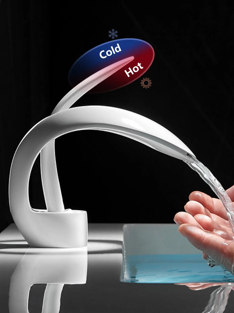 AquaLuce Wodospadowa Bateria Umywalkowa