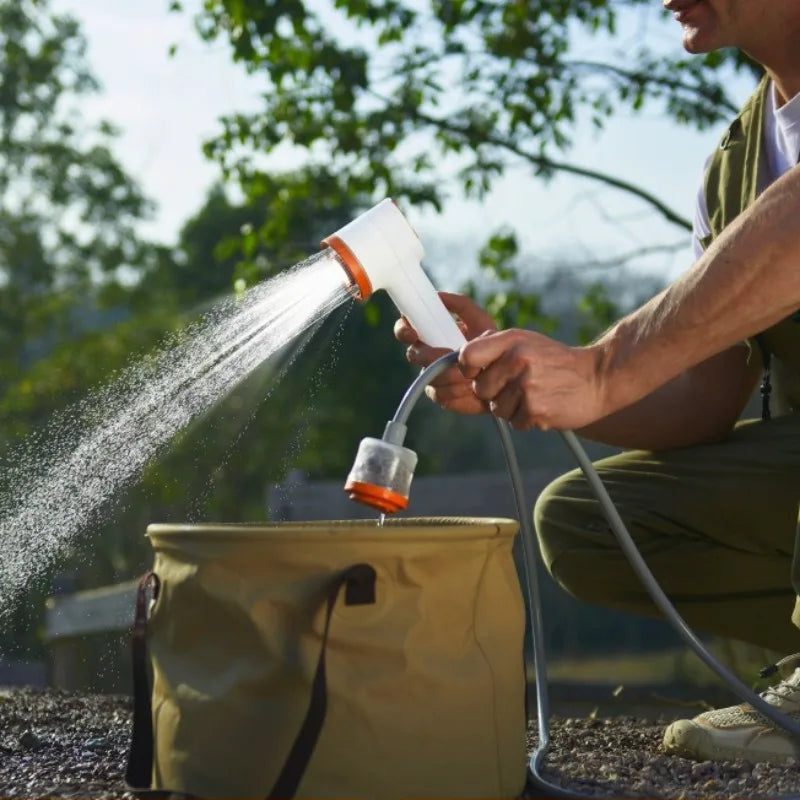 GlowShower 2025 – Przenośna Prysznic Campingowy z LED i Ładowalną Baterią | Do Użytku na Zewnątrz, do Samochodu, do Ogrodu i Więcej