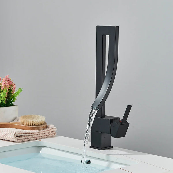 Nowoczesna bateria zlewozmywakowa z wylewką wysoką