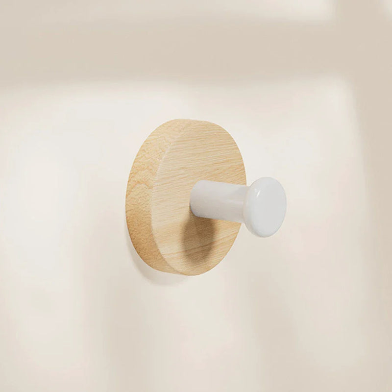 Drewniany Wisiak na Orzechy Włoskie – Czarny lub Biały | Dekoracyjny i Praktyczny