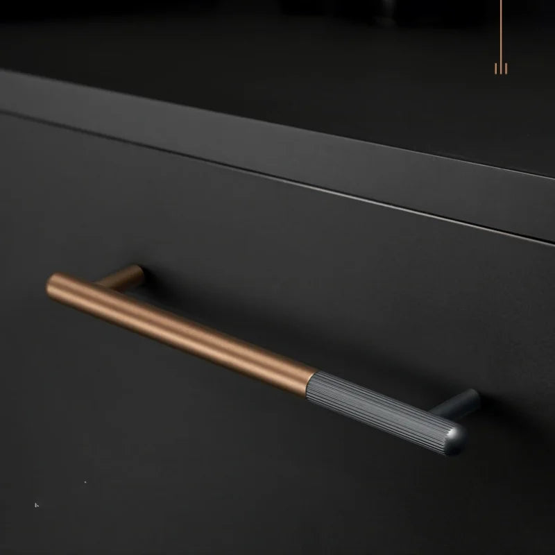 Nowoczesna Rękojeść Meblowa – Stop Aluminium | Różne Rozmiary | Wraz ze Śrubami