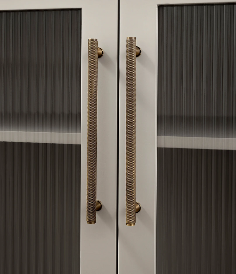 Nurlin Masywny Antyczny Mosiężny Uchwyt do Mebli