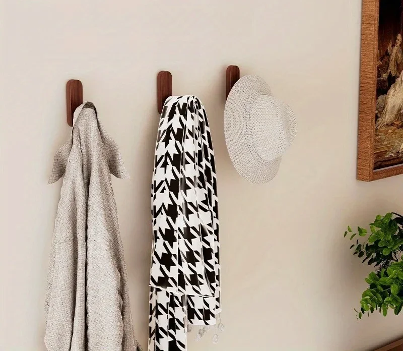 NordicWood – Samoprzylepne Drewniane Wieszaki z Orzecha Włoskiego