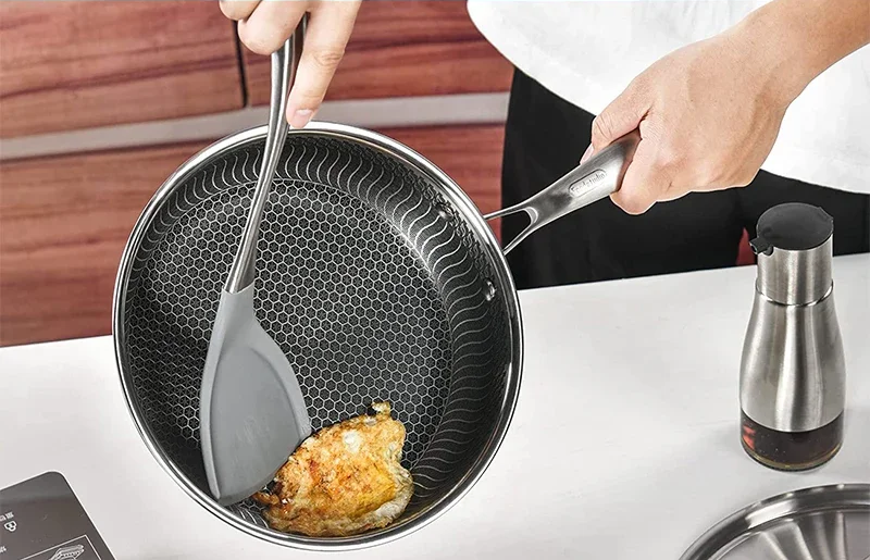 ChefMaster – RVS Antypryskowa Patelnia z Wzorem Plastra Miodu i Szklaną Pokrywą