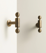 BrassElegance Mosiężny Antyczny Uchwyt T-kształtny do Szaf i Mebli