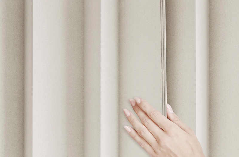 AquaFold Luxe – Składana Zasłona Prysznicowa z Designem Akordeonowym